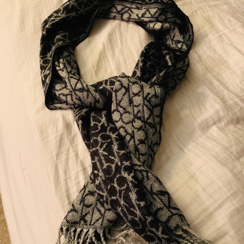 Calvin Klein CK reversible scarf